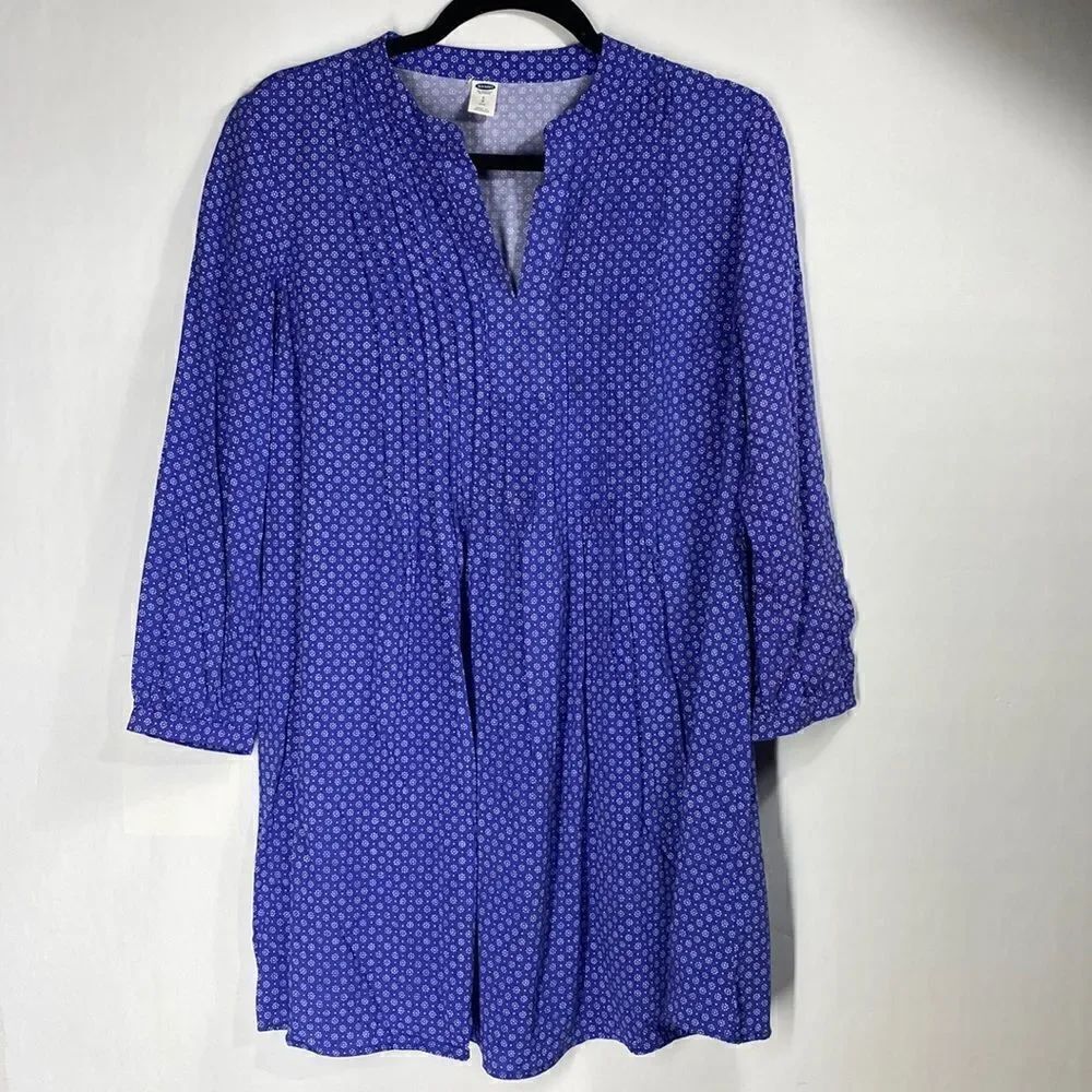 3For$20 Old Navy Blue & White Blouse size: PS
